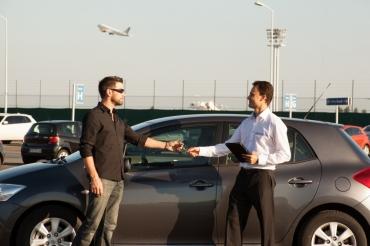 Aéroport : Partagez votre voiture avec les autres voyageurs