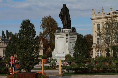 Stanislas en son jardin