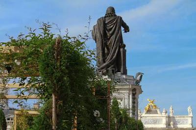 Stanislas en son jardin