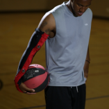 Le Vibrado, la manche de basket intelligente