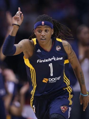 http://img.over-blog.com/375x500/0/12/26/16/WNBA/80D5F2BC-5508-4BCF-A93A-CFC5CFC36576.JPG