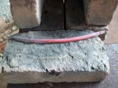 lingot d'argent mis aux dimensions par martelage