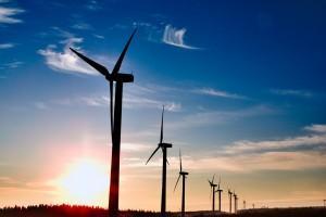 Stocker l’energie solaire et l’energie éolienne : un problème