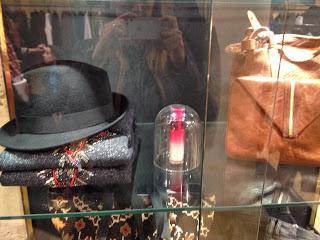 L'Oréal Paris et Les Petites : un foulard pour la bonne cause