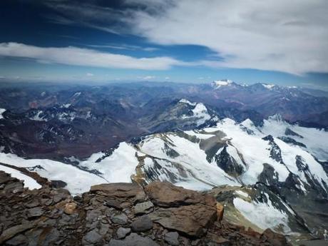 Aconcagua-argentina-mendoza-climbing-7-summits-andes-aurelien-conty-moutain-basecamp-tent-bagback-45