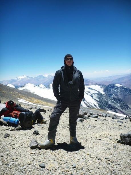 Aconcagua-argentina-mendoza-climbing-7-summits-andes-aurelien-conty-moutain-basecamp-tent-bagback-33