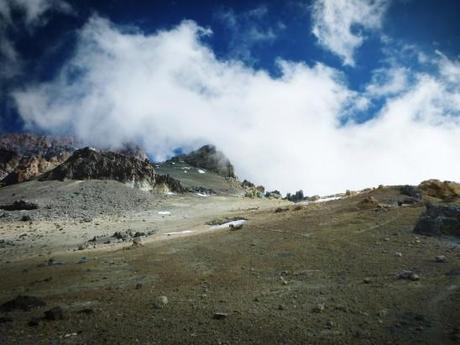 Aconcagua-argentina-mendoza-climbing-7-summits-andes-aurelien-conty-moutain-basecamp-tent-bagback-35