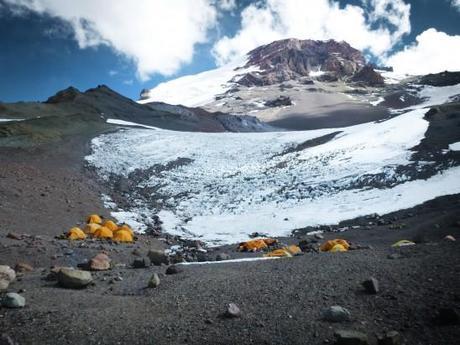 Aconcagua-argentina-mendoza-climbing-7-summits-andes-aurelien-conty-moutain-basecamp-tent-bagback-25