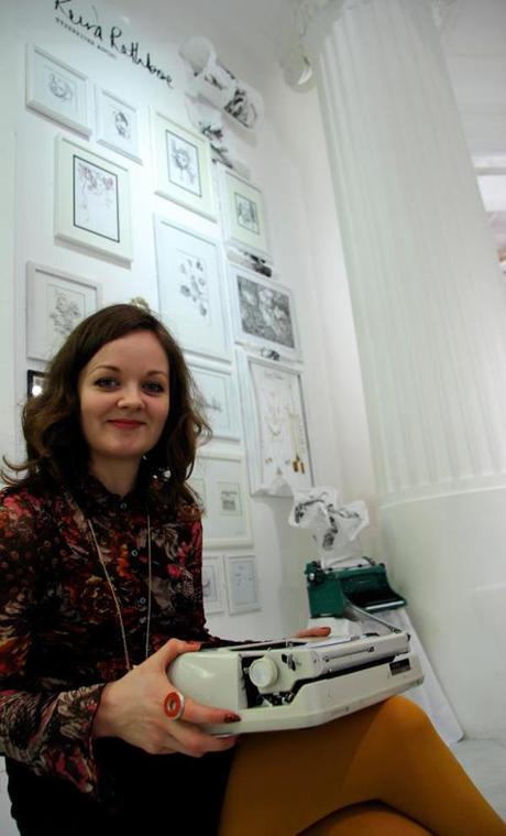 Keira-Rathbone-Typewriter-Artist300