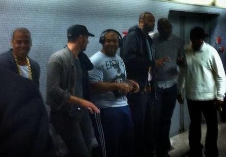 PHOTOS : Jay-Z, Timbaland et Chris Martin prennent le métro à Londres