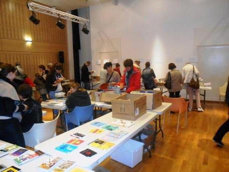 La grande braderie de la médiathèque l'Odyssée de Lomme