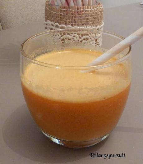 Jus de carottes, pommes et gingembre / Carrots, apples and ginger juice