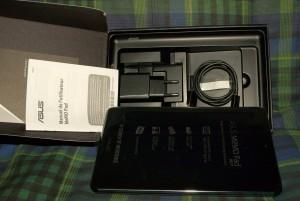 contenu 300x201 [Déballage] Memo Pad HD 7