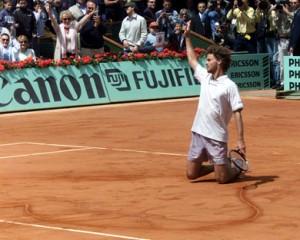 Kuerten coeur Russel Roland Garros à genou