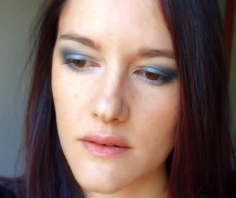 Un maquillage fumeux..