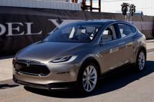 Tesla Model X : 6 000 exemplaires réservés