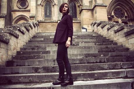 # La petite écolière #