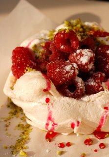 ELLE arrivée premiers moments été… torrides nouvelle pavlova jour-là…