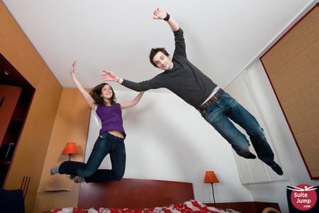 Concours de sauts sur lit par Suitehotel