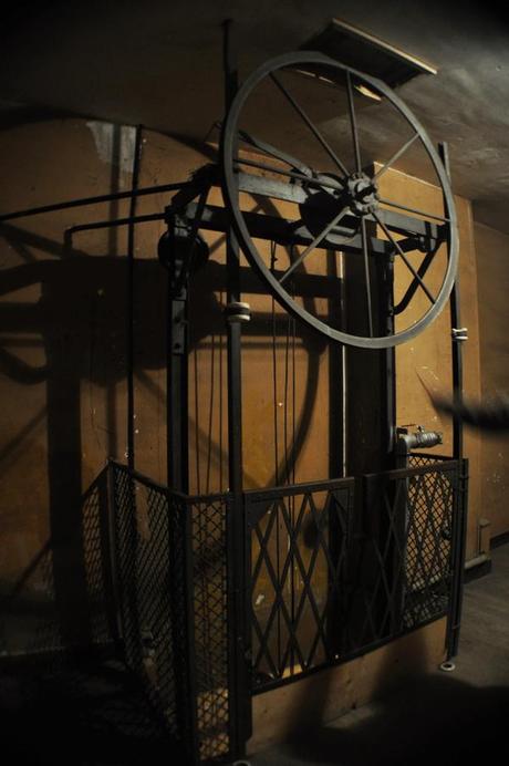 Monte-Charge à l’Ancienne