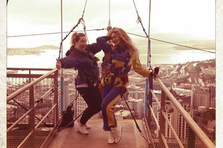 CHOC : Beyoncé s'est suicidée (enfin presque)