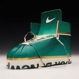 Des nikes en paquets de cigarettes