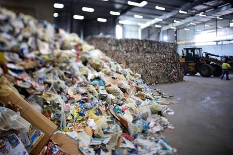 ©Eco-Emballages William Alix Sipa Press - centre de tri