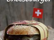 Bagel cheeseburger avec oignons rouges, moutarde Dijon fromages suisses