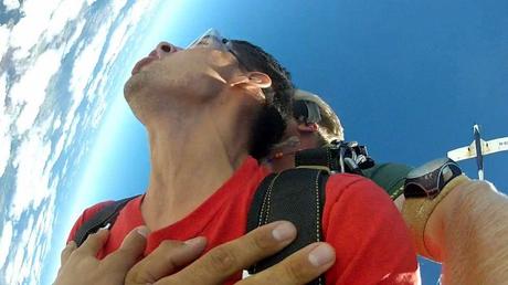 julien-diot_first_skydiving_Cairns-tandem_australia_worldtour-outdoorexperience