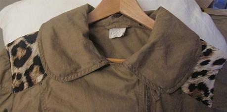 Customisation d'une veste avec du tissu léopard | Kustom Couture