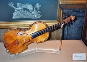 Stradivarius_violin_Palacio_Real_Madrid