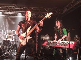 Gaijin Sentai à la Boule Noire