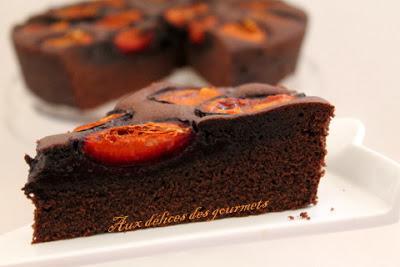 GÂTEAU AU CHOCOLAT ET AUX QUETSCHES