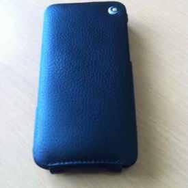Test de la Tradition Leather Case de Noreve pour le BlackBerry Z10