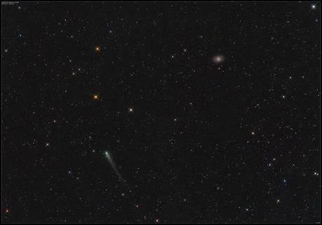 La comète ISON visible en compagnie de la galaxie M 95 du Lion, le 24 octobre (© Damian Peach)