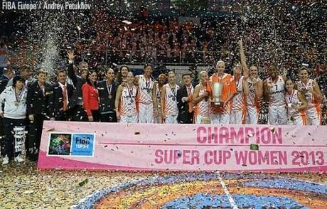 Ekaterinbourg-vainqueur-Supercoupe-d-Europe-2013_fibaeurope.jpg