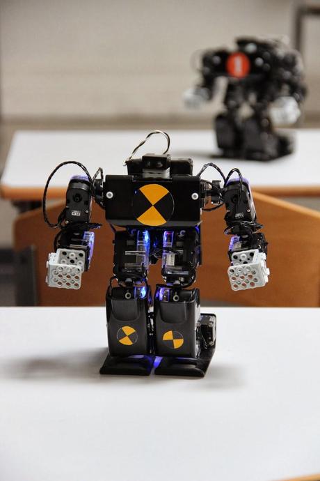 RQ HUNO, le robot humanoide à l'ESIEA d'Ivry.