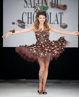 De superbes robes de créateurs à croquer ... C'est au salon du chocolat que ça se passe !