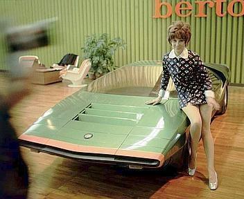 alfa romeo,donna,femmes,alfa girl