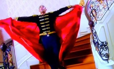 Des millions de bahts, pourquoi faire ? [HD]