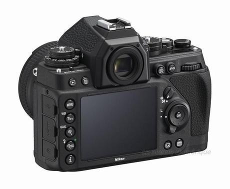 Salon de la Photo : Nikon dévoile le Df, un reflex numérique old school haut de gamme