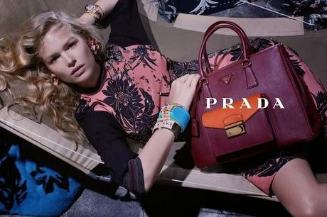 La nouvelle campagne Prada Ressort, très florale...