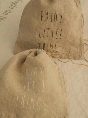 CADEAU ... Ensacher Verbe transitif - Mettre en sac, en s... saclinenjoy