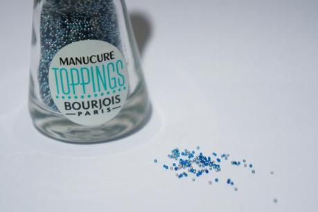 Bourjois toppings caviar maliblue 03 vernis in the navy 23 swatch vernis