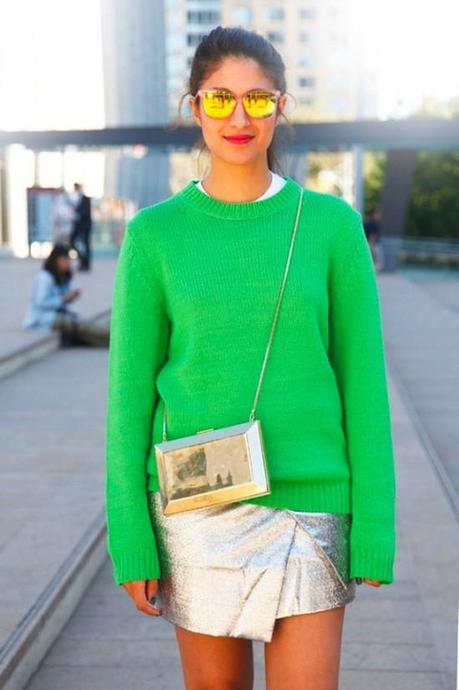 nyfw-street-style-new-york-fashion-week-ss-2013-spring-summer-preetma-vogue-gold-box-crossbody-bag-bright-green-sweater-silver-assymetrical-split-skirt-mirrored-sunglasses-via-elle-magaz.jpg