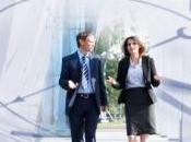 SOCIO: couple, l'homme règle vitesse marche compagne PLoS