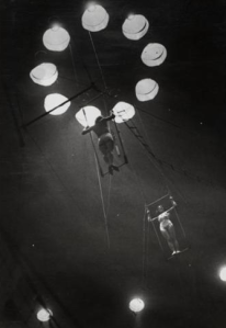 Cirque Medrano, 1932