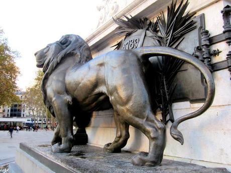 Le lion de la république...!