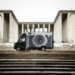 ART: JR installe son camion photographique à Paris