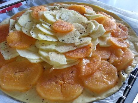 Tarte fine pommes - kakis avant cuisson